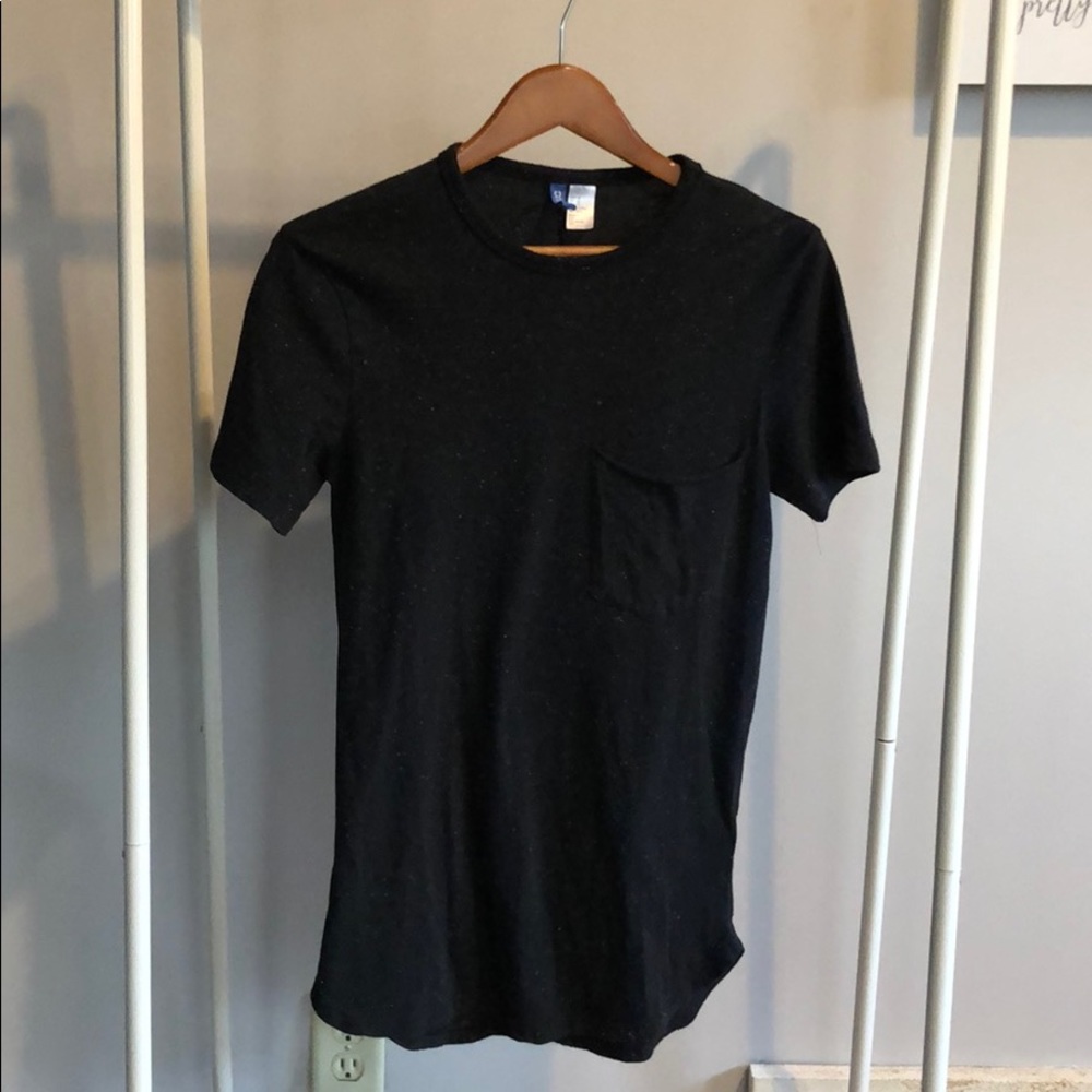 H&M Black Pocket Tee
